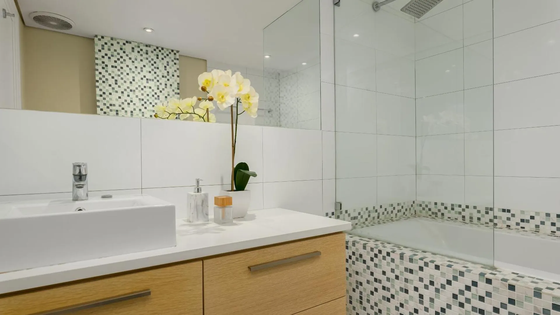 Spacious Luxury Apartment - Waterfront Cape Town 0*,  South Africa